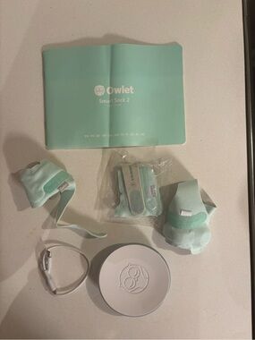 Owlet Smart Sock 2 Baby Monitor Socks in Mint Green